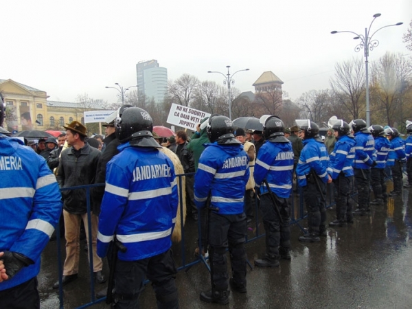 Bubuie agricultura! BLOCĂM capitala! AMENINȚĂ FERMIERII!