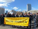 Fermierii protestatari: Cu subvențiile suntem mințiți, vânătorii ne ucid câinii, suntem impozitați dublu!