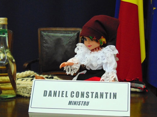 Tupeu fără limite la Ministrul Constantin!