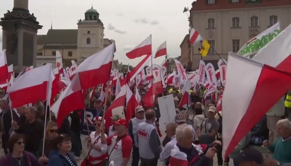 Fermierii din Polonia, din nou în stradă