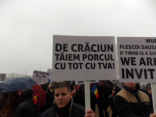 Sindicaliştii din industria alimentară au ieşit în stradă. Ei protestează pentru reducerea TVA la carne