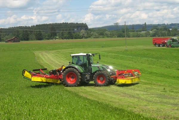 Demonstratie in camp (1) - Fendt, iunie 2011