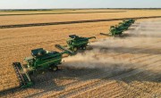 la-recoltat-cu-6-combine-john-deere-in-ferma-emiliana-west-rom1_1