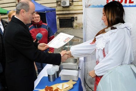 irimescu stand peste o