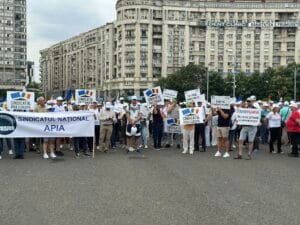Protest APIA și AFIR! Plățile fermierilor, amenințate cu blocarea! 3 apia doi