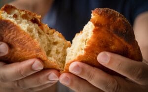 ASTĂZI este Ziua mondială a pâinii! 1 paine calda